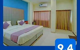 Hotel Raajpath, Vadodara